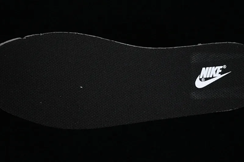 All categories Nk SB Dunk series Nk SB Dunk Low low-top sneakers Z version Nk Dunk Low SP black and white purple hook SB low-top sports and leisure sneakers DO7413-991